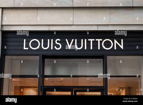 louis vuitton edinburgh address.